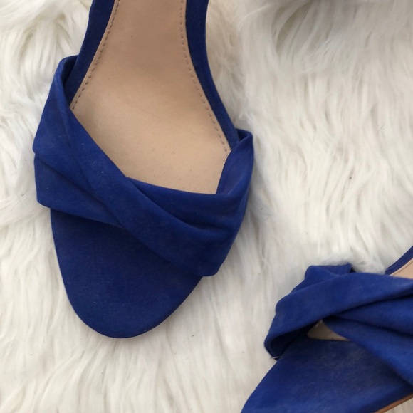 Blue Vince Camuto heels - Picture 3 of 6